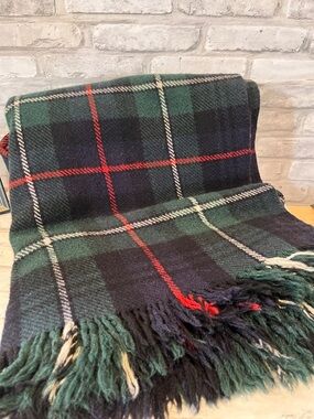 Moffat Kilmahog Mackenzie Green, blue & Red Plaid Fringe wool Throw Blanket